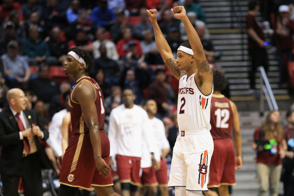 Auburn held off upset-minded Charleston on Friday in the first round of the NCAA tournament. (Getty)