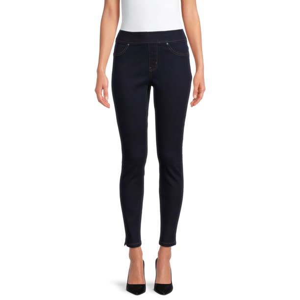 Made with stretchy, tailored fabric, these might become your new favorite pair of jeans. (Photo: Walmart)
