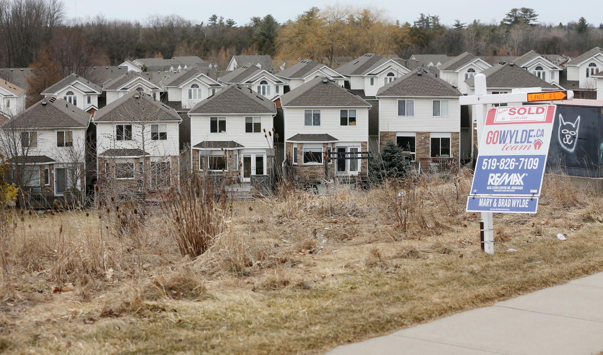 Guelph, ON- March 18  -  Home sales in the new neighbourhoods are up. Construction and home sales are up in cities close to Toronto like Guelph. Ontario faces stricter restrictions to slow the spread of the COVID-19 pandemic in Guelph. March 18, 2021.            (Steve Russell/Toronto Star via Getty Images)