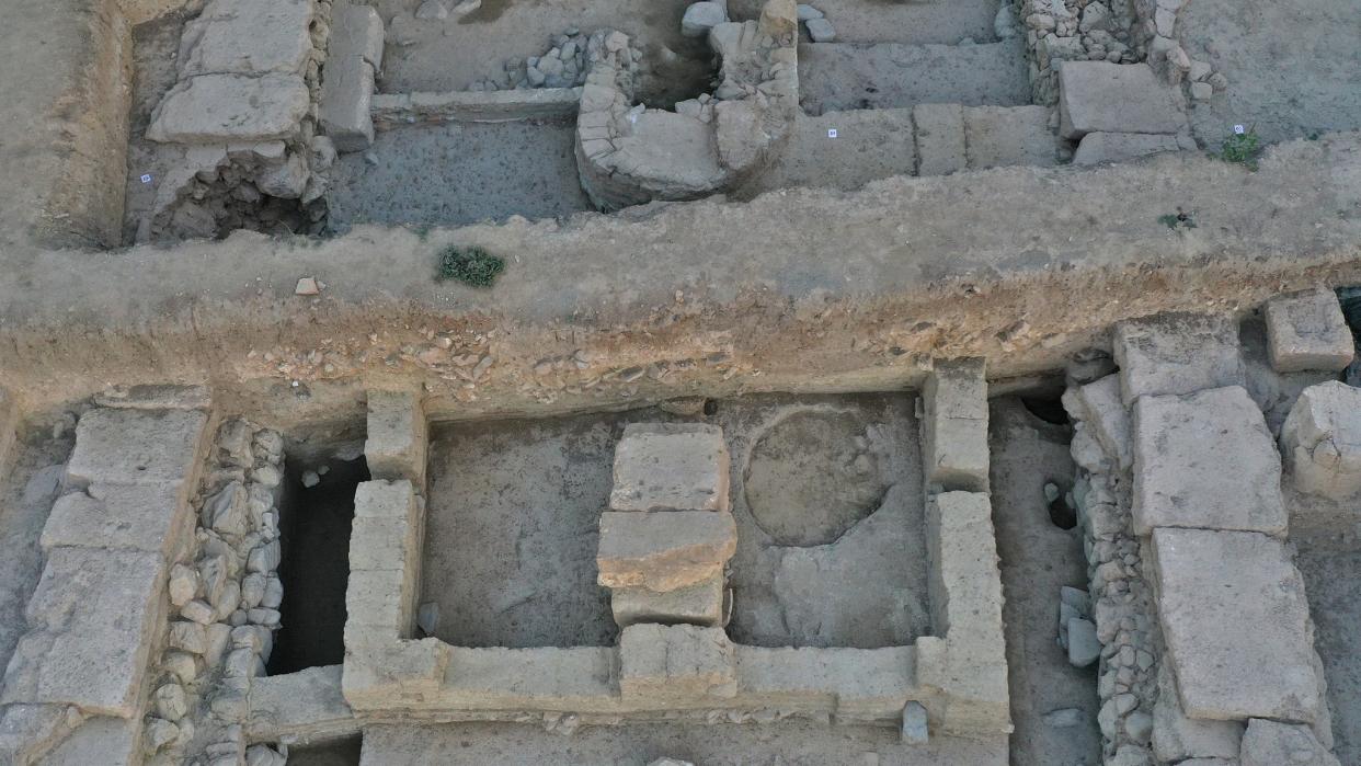  An aerial view of the altar. 