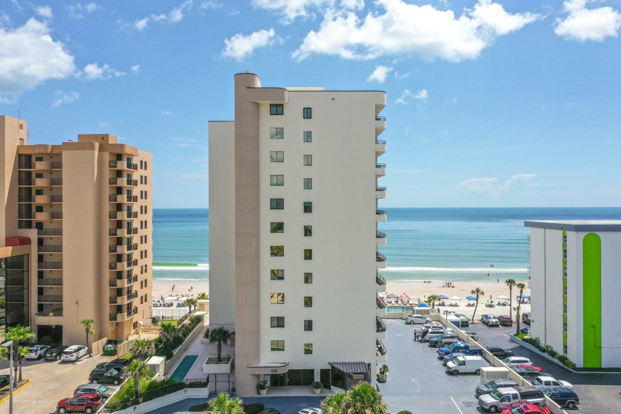 With secure, underground parking, a welcoming lobby that is decorated in beach tones and an oceanfront swimming pool, Daytona Beach Shores' Sand Dollar offers a truly magnificent opportunity to own a beach home.
