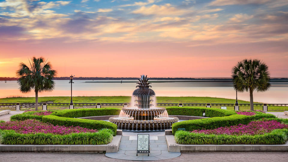 Pineapple fountain in Charleston South Carolina