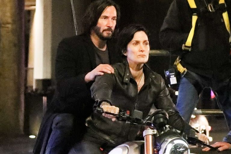 Keanu Reeves y Carrie-Anne Moss retoman sus roles en la nueva entrega de Matrix