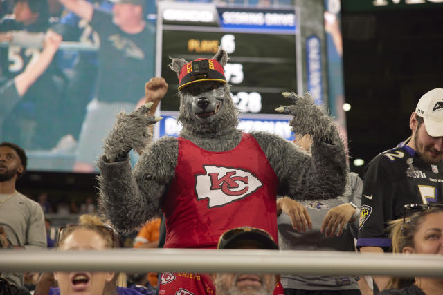 Chiefs Superfan ‘chiefsaholic Arrested In California For Alleged String Of Bank Robberies