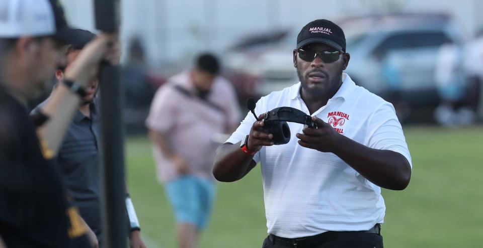 Manual’s Donnie Stoner coaches against Central.Aug. 19, 2022