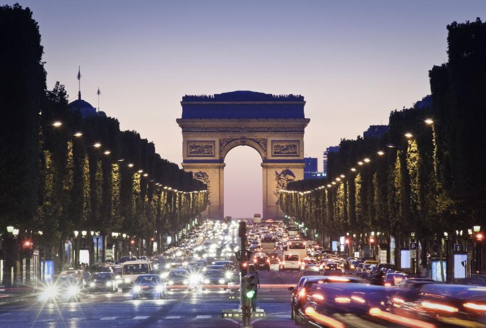 4) Arc de Triomphe, Paris