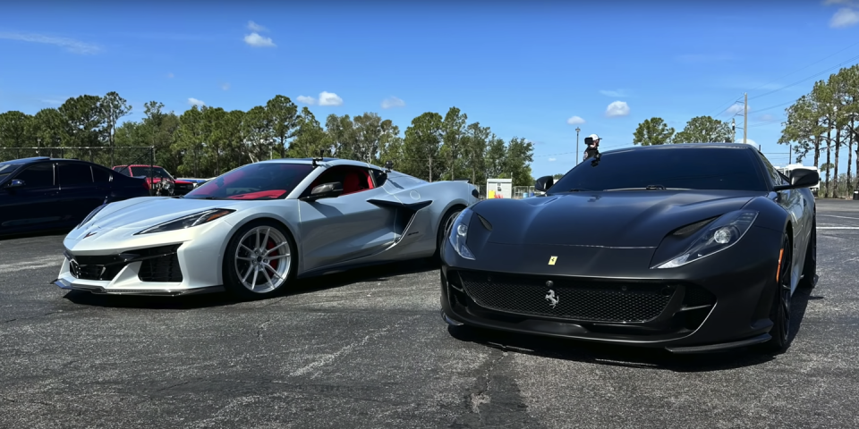 c8 corvette z06 vs ferrari 812 drag racing