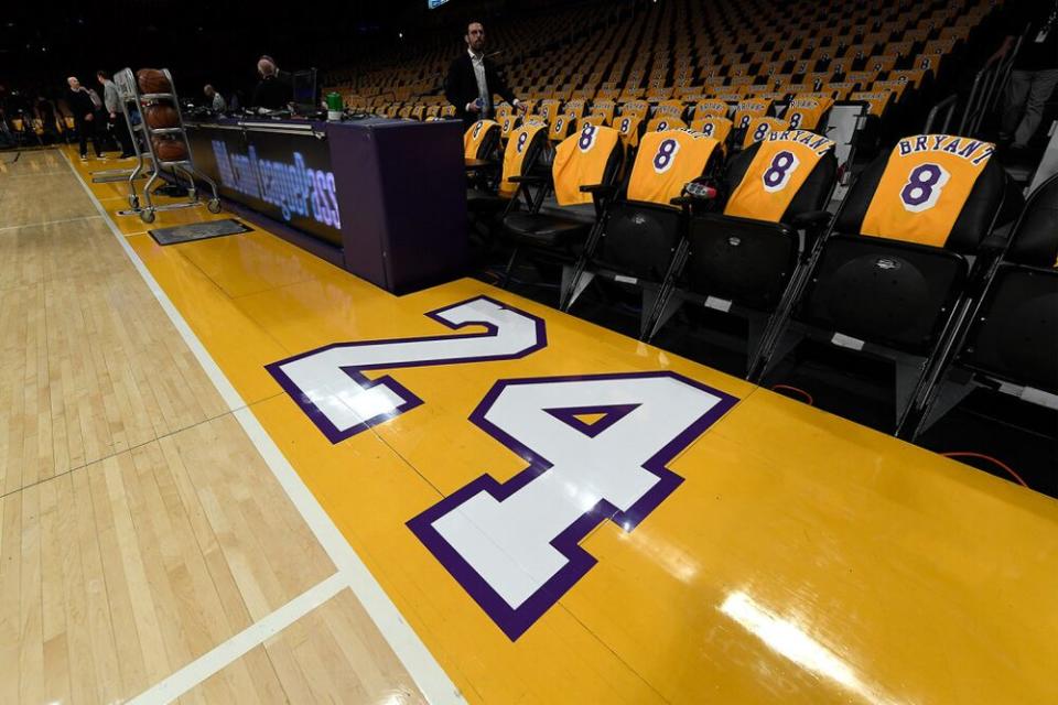 Kobe Bryant tribute at Staples Center | Kevork Djansezian/Getty Images
