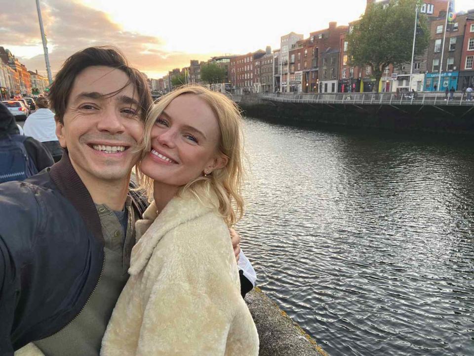 Kate Bosworth and Justin Long in Ireland