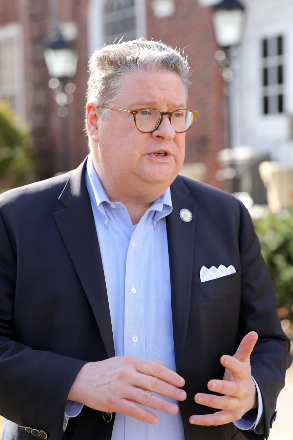 Senator Pete Harckham, who represents Westchester and the Hudson Valley, is pushing for the passage of the Traveling with Dignity Act. The legislation would require adult changing tables in public rest areas, museums, libraries and government-owned facilities throughout the state.
