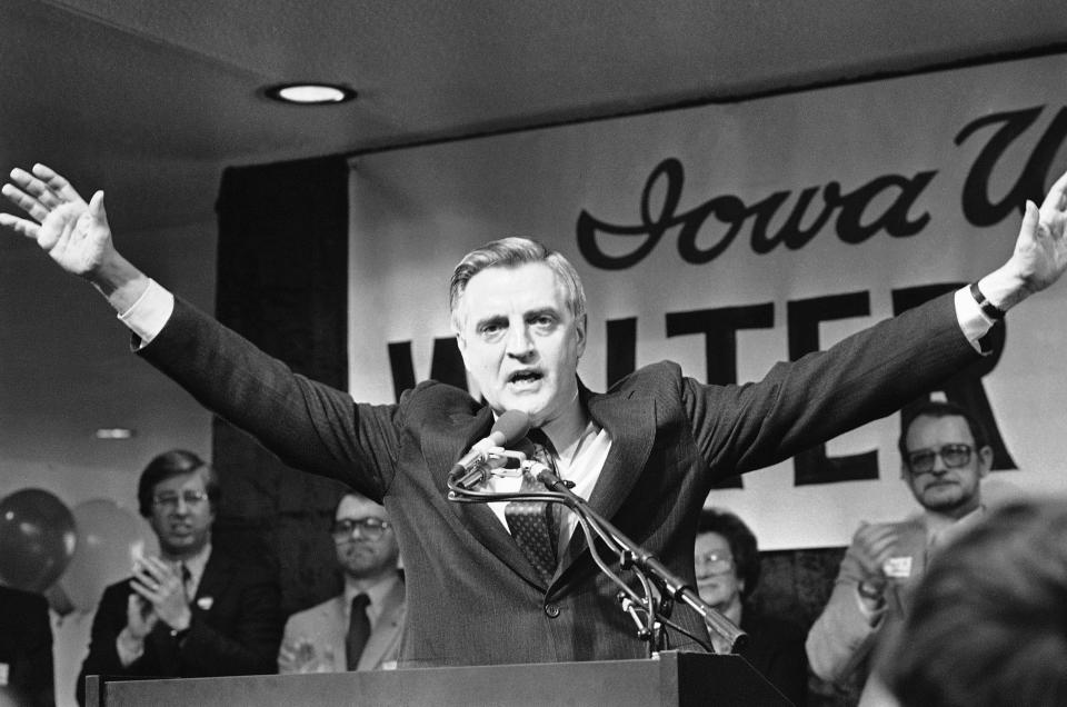 FILE - Former Vice President Walter Mondale campaigns for the Democratic nomination for President on Feb. 23, 1983, in Des Moines, Iowa. (AP Photo/Roger Burdette, File)