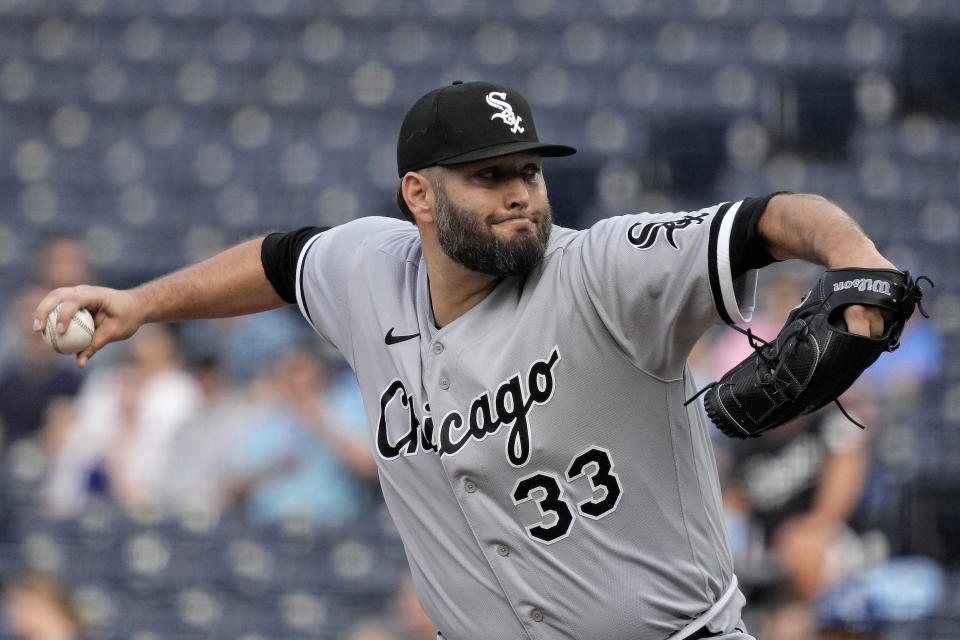 Chicago White Sox starting pitcher Lance Lynn throws during the first inning of a baseball game against the Kansas City Royals Wednesday, May 10, 2023, in Kansas City, Mo. (AP Photo/Charlie Riedel)