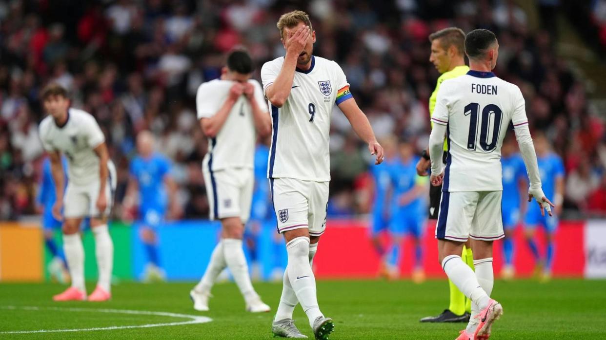 Massive Kritik: Kane und Co. bekommen "Wembley-Zorn" zu spüren