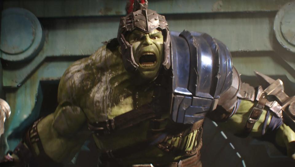 Hulk screaming in Thor: Ragnarok, dressed as the champion on Sakaar