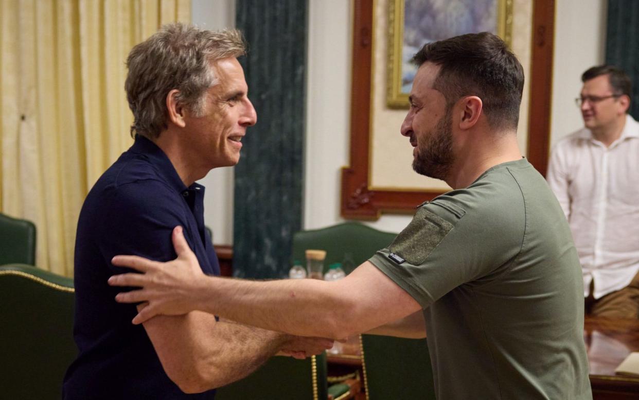 Ben Stiller (links) hat den ukrainischen Präsidenten Wolodymyr Selenskyj in Kiew besucht. (Bild: Courtesy of The Presidential Office of Ukraine/www.president.gov.ua)