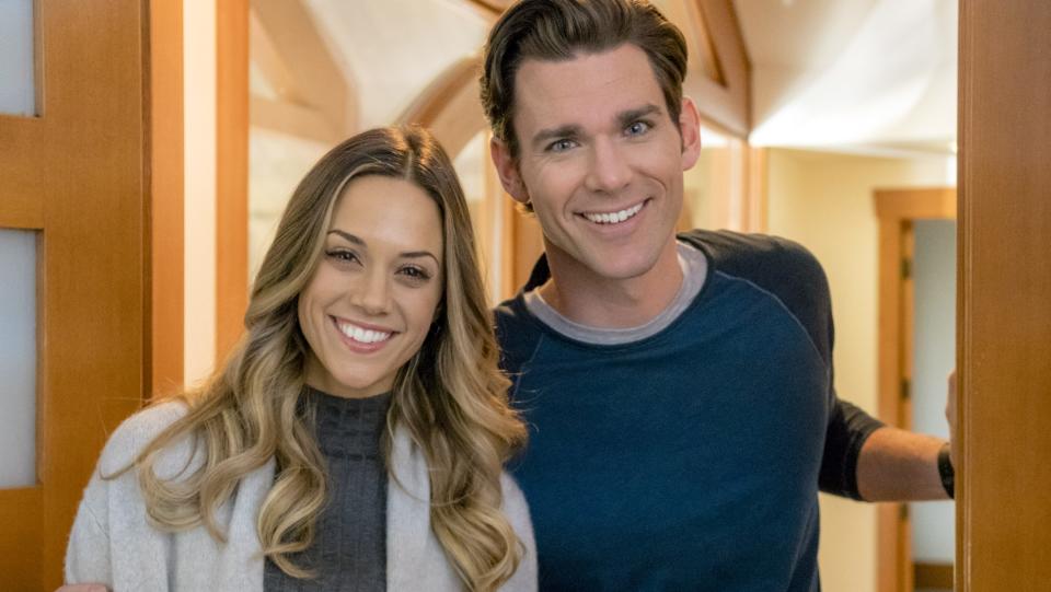 Jana Kramer, Kevin McGarry, 'Love at First Bark', 2017