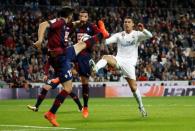 Soccer Football - La Liga Santander - Real Madrid vs SD Eibar - Santiago Bernabeu Stadium, Madrid, Spain - October 22, 2017 Real Madrid’s Cristiano Ronaldo in action REUTERS/Juan Medina