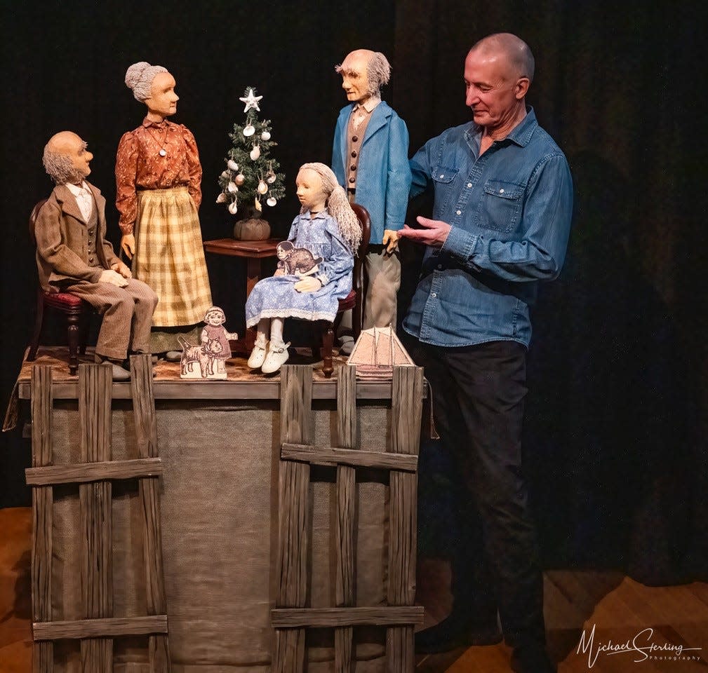 Pontine Theatre’s Greg Gathers performs A New England Christmas, Nov. 24 to Dec. 3, 2023.