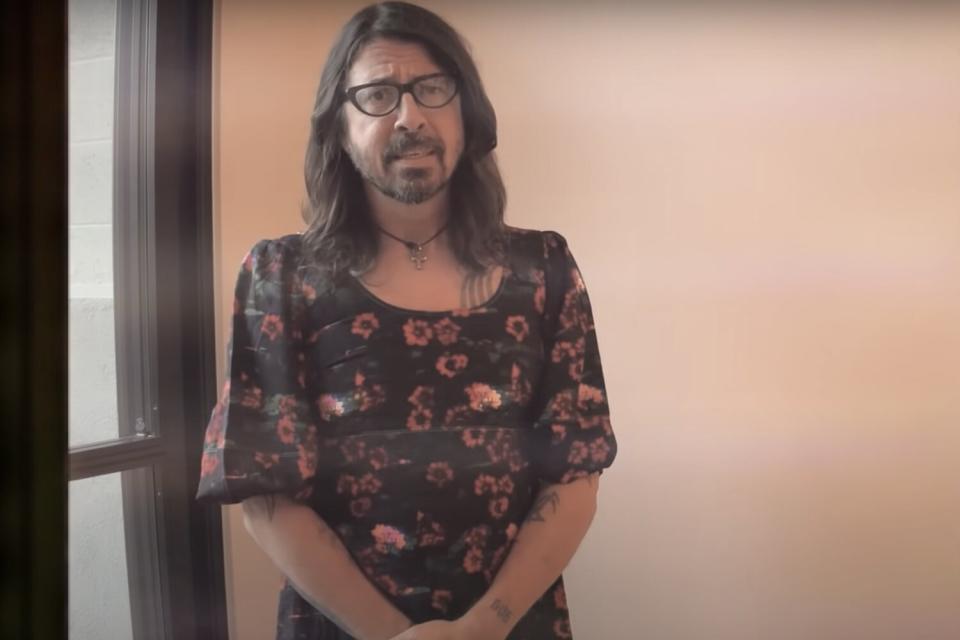 Dave Grohl and Greg Kurstin Kick Off Hanukkah Sessions with Lisa Loeb Cover