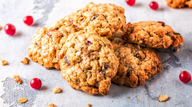 oatmeal raisin cookies