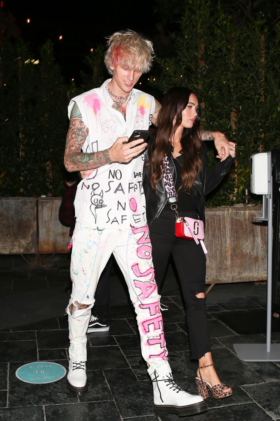 los angeles ca september 24 machine gun kelly and megan fox are seen leaving a restaurant on september 24, 2020 in los angeles, california photo by iamkevinwongcommegagc images