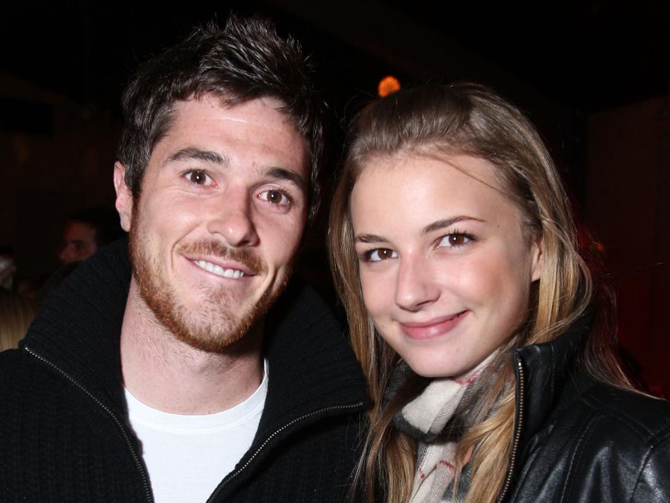 Emily VanCamp and Dave Annable