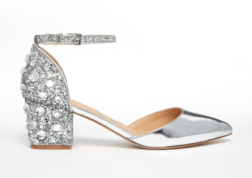 15 Spectacular Statement Heels For Making a Fashionable Entrance