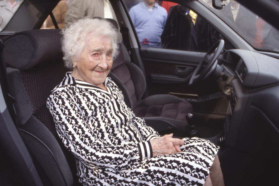 Die bisher älteste Person der Welt: Jeanne Calment, hier im Februar 1989 an ihrem 114. Geburtstag.
