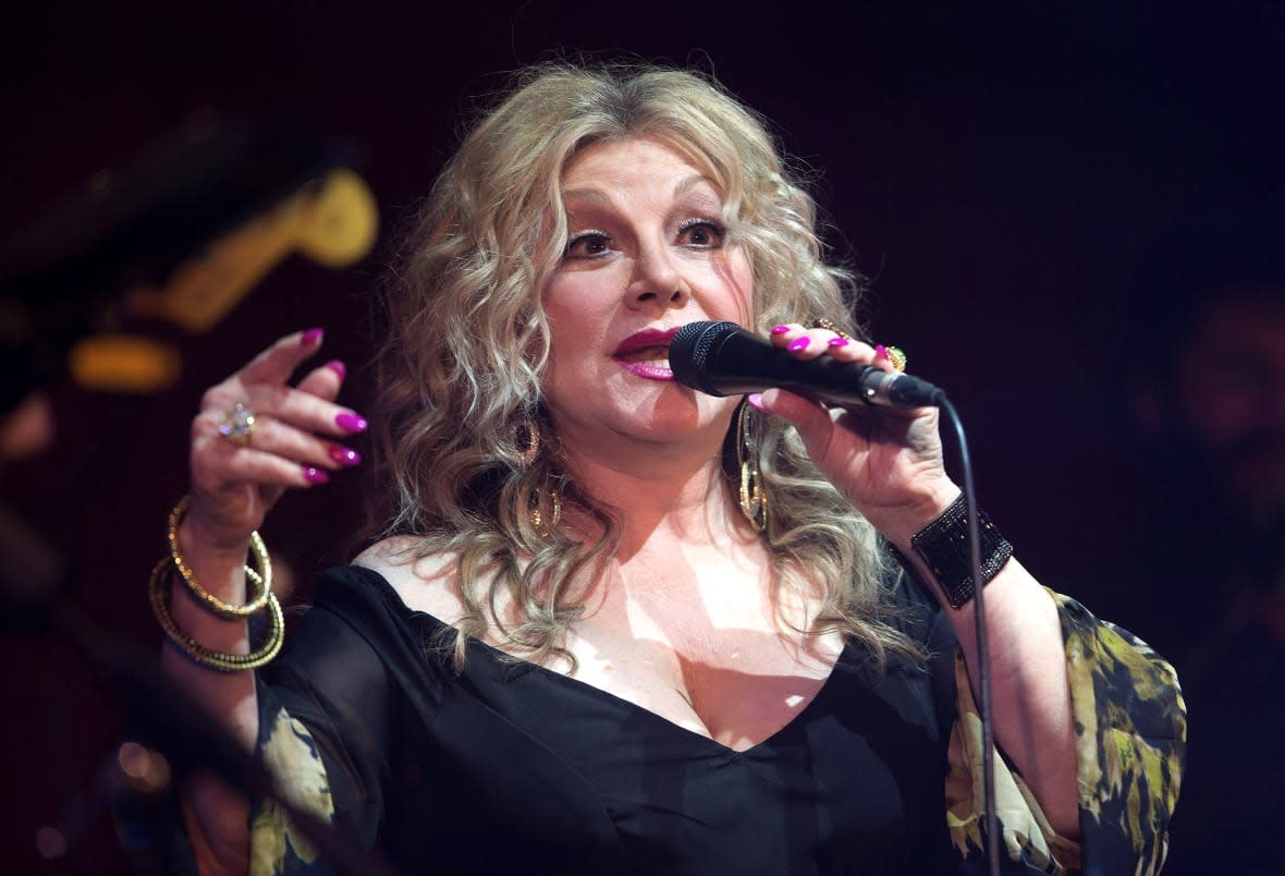 Stella Parton performs at Bush Hall on January 21, 2017 in London, England. (Photo by Jo Hale/Redferns)