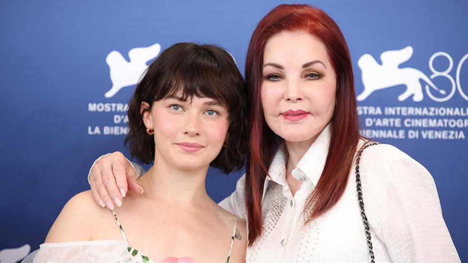 VENICE, ITALY - SEPTEMBER 04: Cailee Spaeny and Priscilla Presley attend a photocall for the movie "Priscilla" at the 80th Venice International Film Festival on September 04, 2023 in Venice, Italy. (Photo by Daniele Venturelli/WireImage)