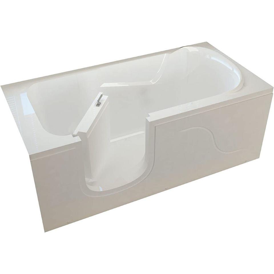 8) Meditub MTSI3060LWS Soaker Bathtub Spa