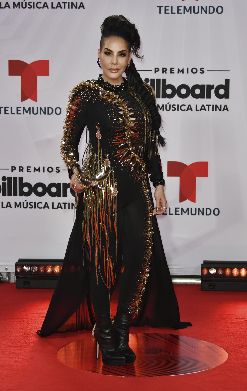 Ivy Queen llega a la ceremonia de los Premios Billboard de la Música Latina el miércoles 21 de octubre del 2020 en el BB&T Center en Sunrise, Florida. (Jim Rassol/Invision/AP)