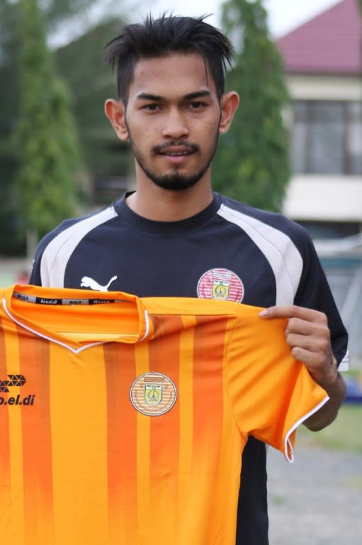 On his return to Indonesia last year, Martunis joined the under-21 side of Java-based club PS TNI