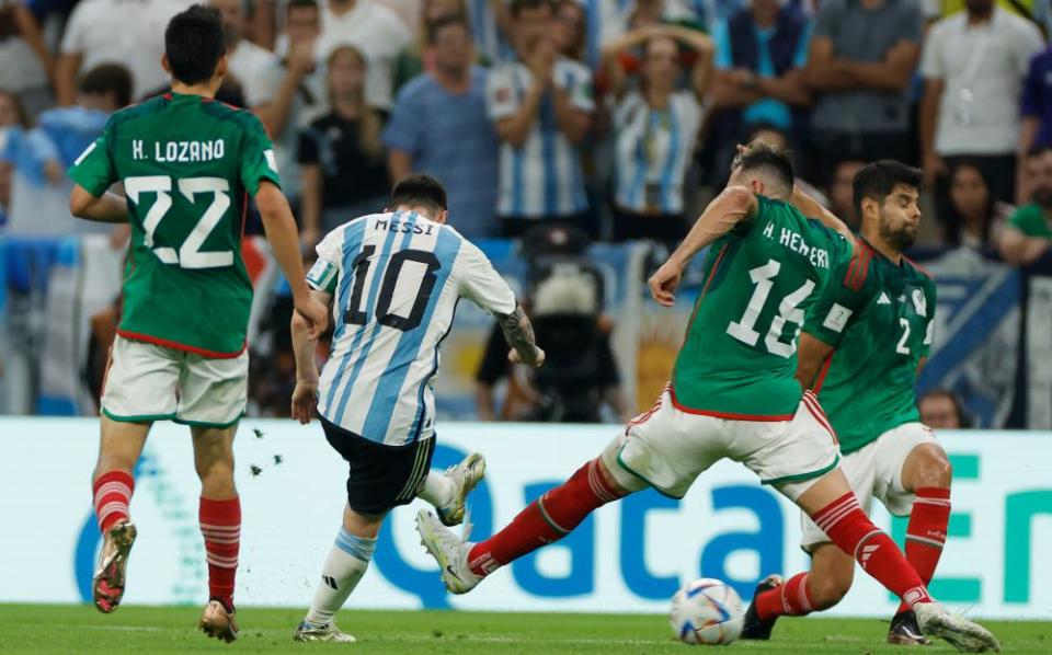 Lionel Messi puts Argentina 1-0 up against Mexico