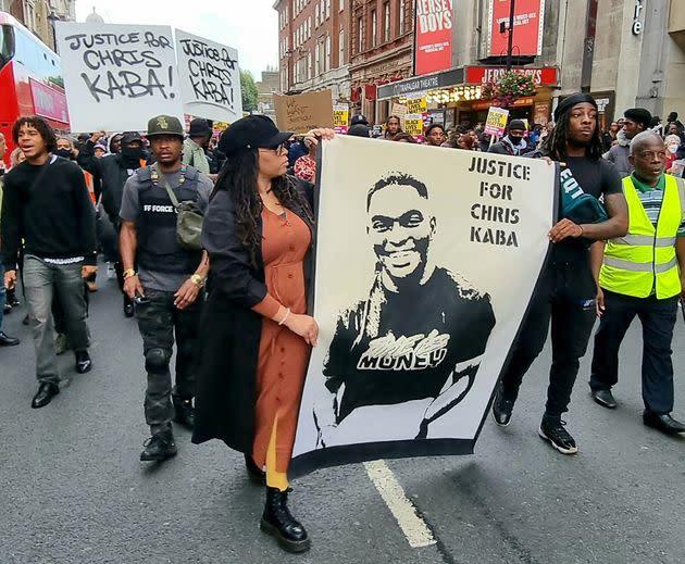 Des manifestants marchant vers Scotland Yard après le meurtre de Chris Kaba plus tôt cette semaine (Photo: Left Unity via PA Media)