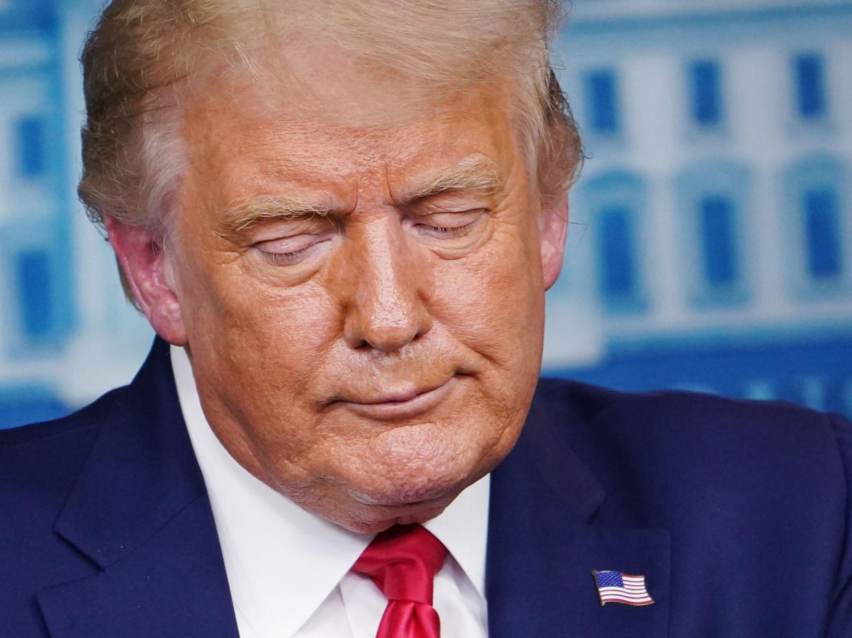 En esta foto de archivo, el ex presidente de los Estados Unidos, Donald Trump, habla durante una conferencia de prensa en la Sala Brady Briefing de la Casa Blanca el 16 de septiembre de 2020, en Washington, DC. ((AFP via Getty Images))