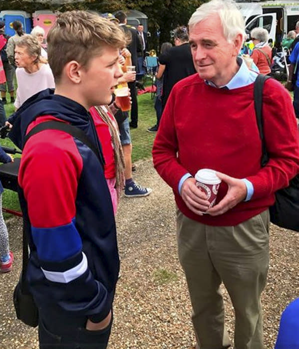 A Cambridge McDonald’s striker talks with Labour MP John McDonnell (SWNS.com)