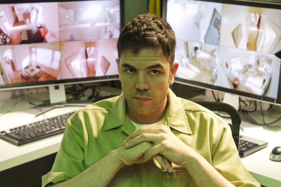 Aaron McCusker as A.J. Yates in the "Dexter" Season 8 episode, "Scar Tissue."