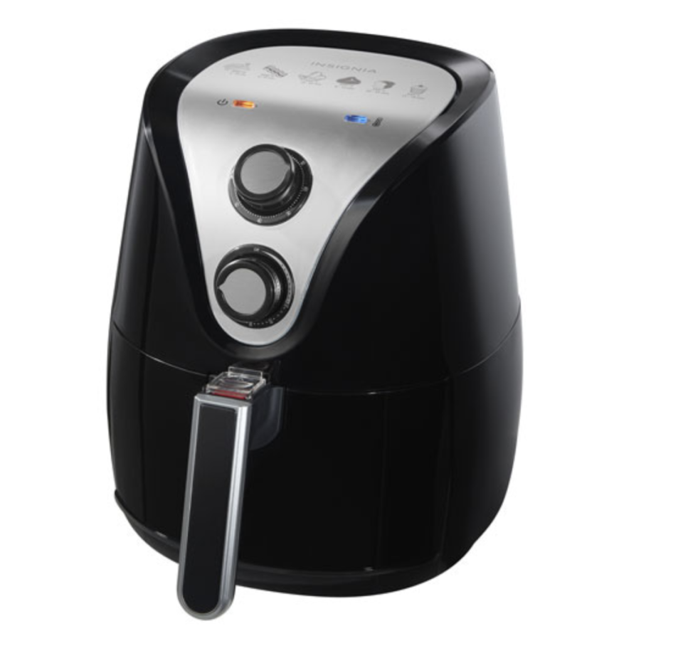 Insignia Air Fryer - 3.2L/3.4QT $55 (originally $100) 