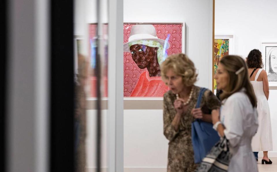 Seth Fief AFFUL’s “Long Green Scarf” is on display during a VIP preview at Art Miami 2023 on Tuesday, Dec. 5, 2023, in downtown Miami, Fla. MATIAS J. OCNER/mocner@miamiherald.com