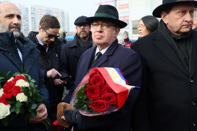 Frankreich hat die Einbestellung seines Botschafters in Moskau in Folge der jüngsten Äußerungen von Präsident Emmanuel Macron zum Ukraine-Krieg als "Einschüchterungsversuch" verurteilt. (STRINGER)