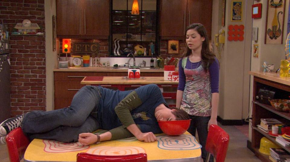 jerry trainor, miranda cosgrove, icarly