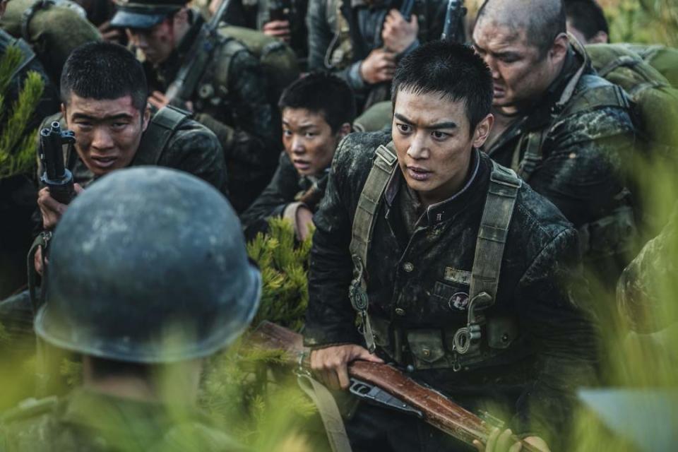崔岷豪飾演學生兵隊長。（圖／車庫娛樂提供）
