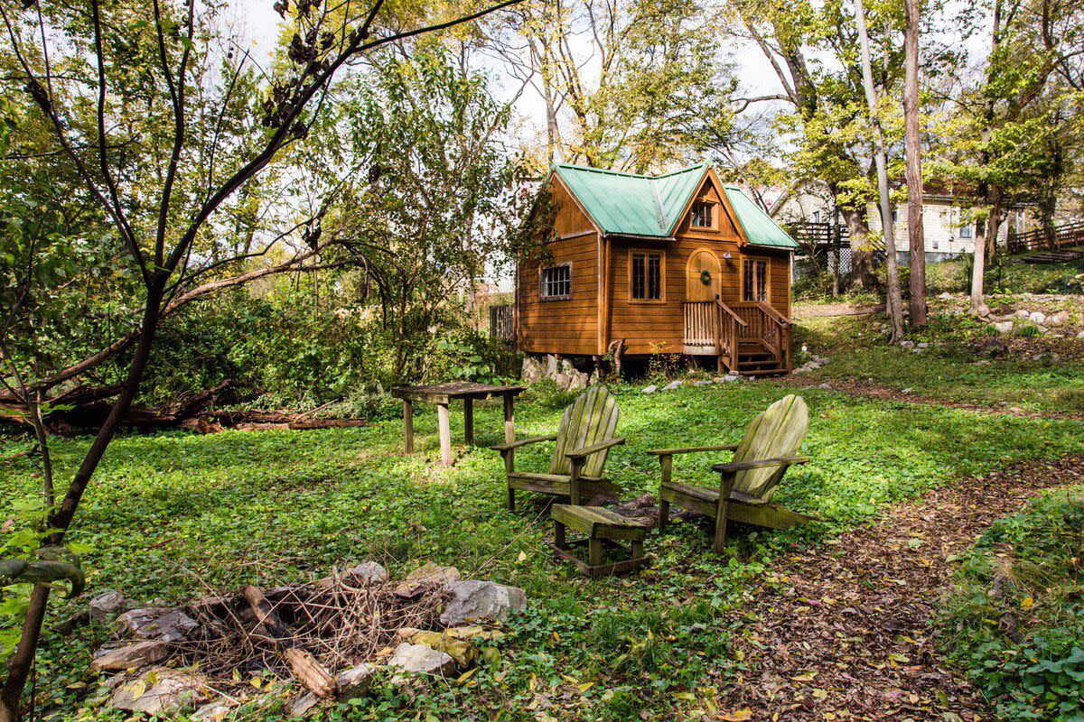 Dreamy Tiny House Cottage