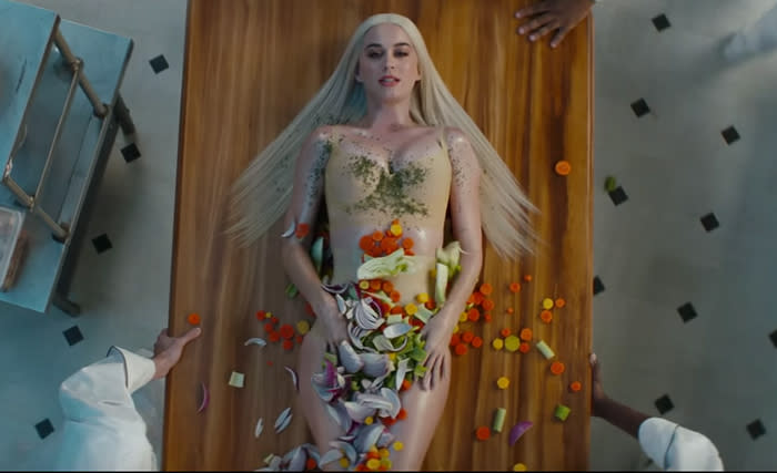 Inspired by Katy Perry’s new video, fans are now taking the #BonAppetitChallenge