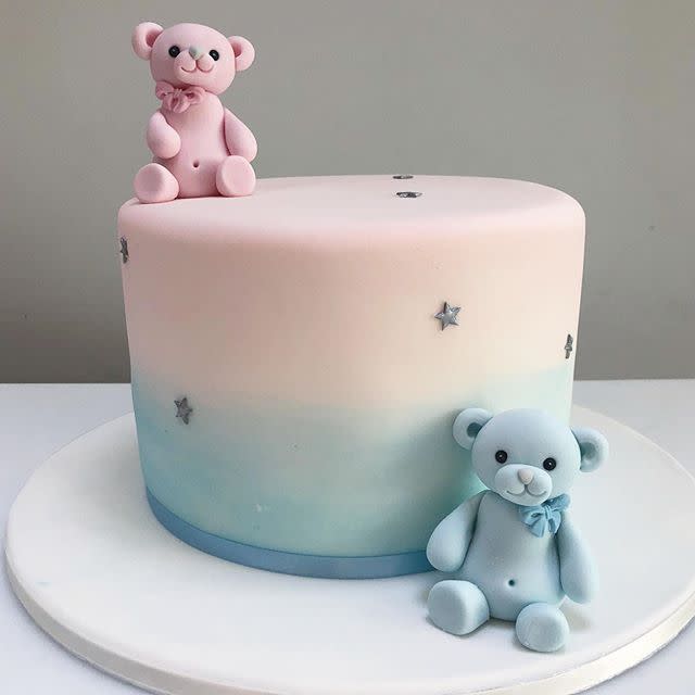 9) Teddy Bear Cake