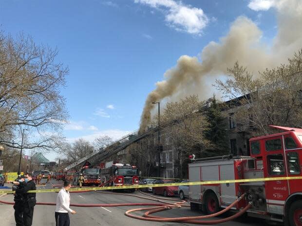 A section of de Lorimier Avenue was closed, causing traffic to back up across the Jacques-Cartier Bridge to the South Shore. (Camille Gaior/Radio-Canada - image credit)