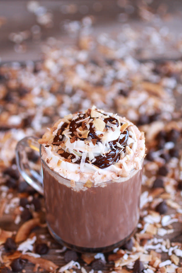 <strong>Get the <a href="http://www.halfbakedharvest.com/toasted-coconut-chocolate-pumpkin-spice-latte-chocolate-drizzle/" target="_blank">Toasted Coconut Chocolate Pumpkin Spice Latte with Chocolate Drizzle recipe</a> from Half Baked Harvest</strong>