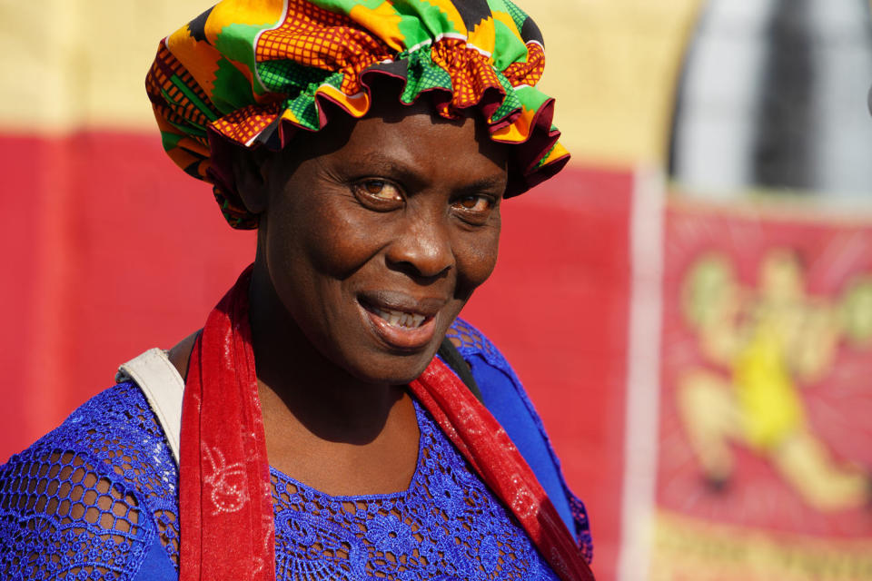 A Haitian woman in the Dajabon open market (Gabe Gutierrez / NBC News)