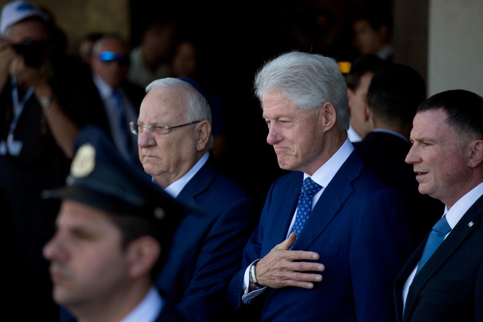 Bill Clinton pays respect to Shimon Peres in Jerusalem, Israel